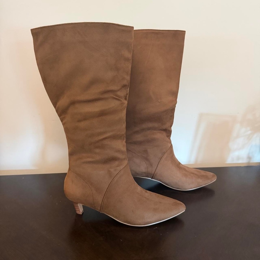 Coutgo Women's 7.5 Faux Suede Wide-Calf Kitten Heel Knee-High Boots